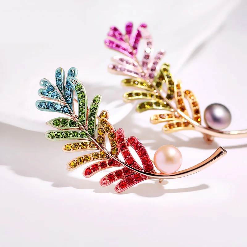 

Ajojewel Classic Colorful Crystal Leaf Brooches High Quality Luxury Women's Freshwater Pearls Bouquets