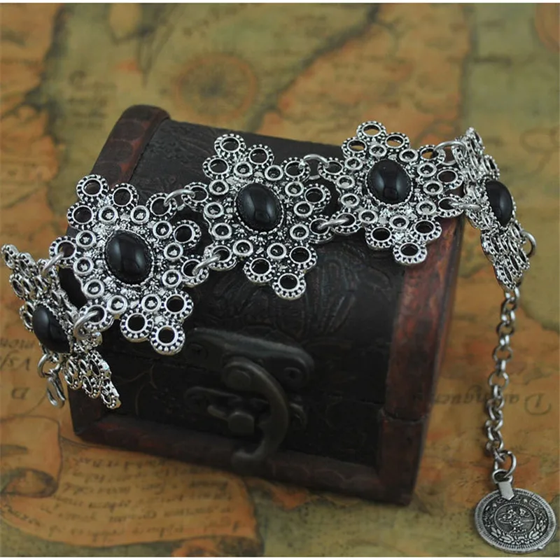 

Hollow carved black Imitation gem bracelet classic jewelry bracelets for women China wholesale