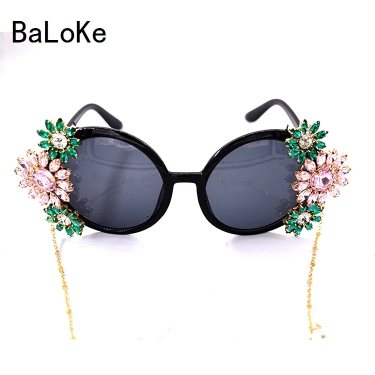 

2019 New Arrival Fashion Baroque Sunglasses Crystal Flowers Pearl Chain Decoration Summer Sunglass Personalized Accessories
