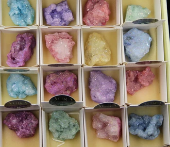 

1Box Druzy Crystal Geode Pendant Quartz Gems Stone Beads Mixed colors 32pcs/box Druzy Crystal Geode Hole Pendant Necklace