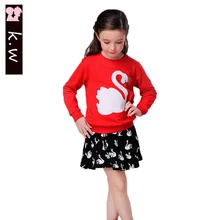 Brand KW Swan Print 2016 New Arrival Children Cotton Tracksuit Girls Autumn Long Sleeve Clothing Sets Kids Clothes Suit