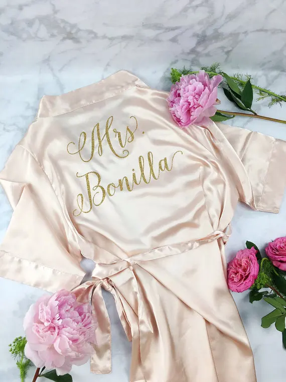 

personalized glitter wedding Bridesmaid bride satin pajamas robes maid of honor kimonos gowns bridal hen party favors gifts