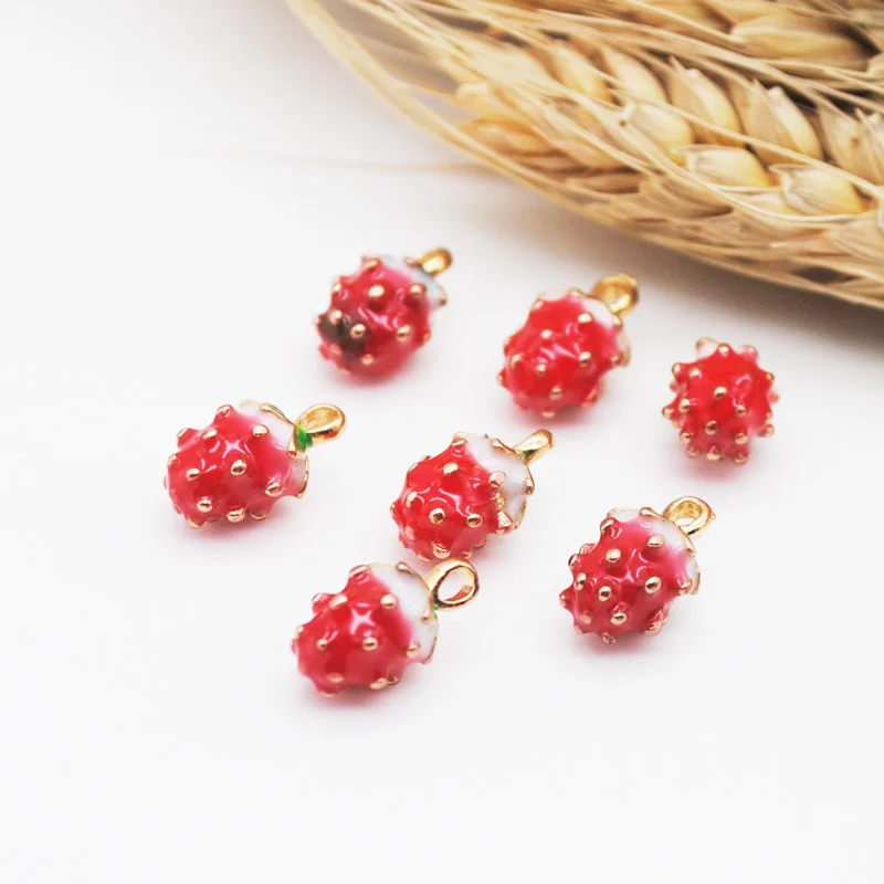 

10pcs/pack Metal Alloy Enamel Strawberry Charms Jewelry Fruit Pendants Findings Fit Bracelets Necklace Keychain Accessories