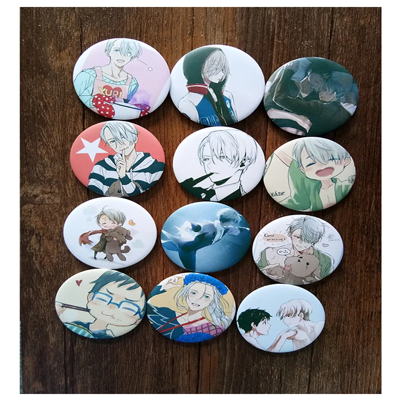 12 шт./компл. 58 мм Harajuku Anime YURI on ICE Victor Nikiforov Katsuki Plisetsky бейдж Брошь на булавке аниме