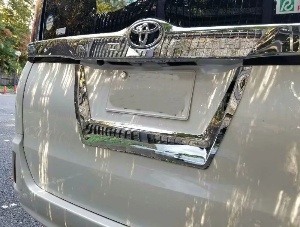 MONTFORD For Toyota Noah Voxy 2017 2018 ABS Chrome Rear License Plate