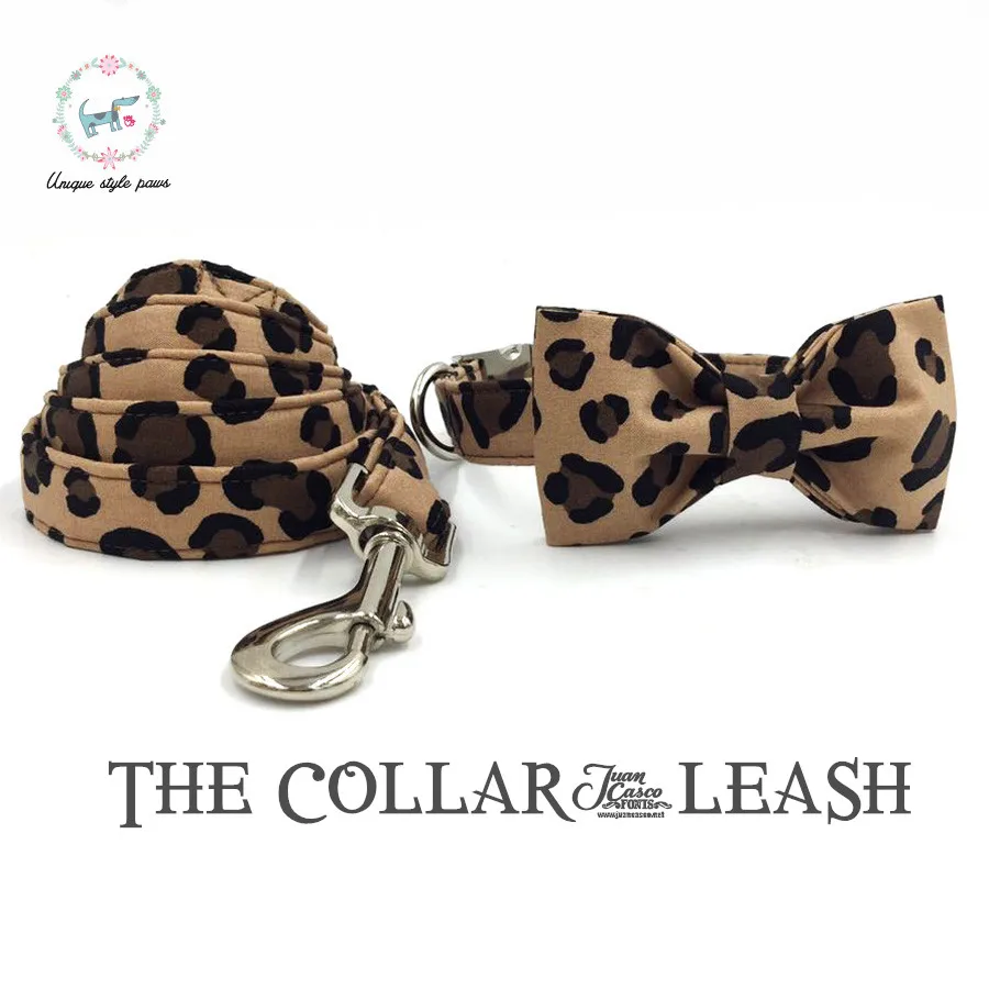 Coleira de Cachorro Cópia do Leopardo e Conjunto Conjunto de Chumbo com Algodão Colar de Cão Gato e Cão Estilo Único Patas da de Chumbo com Algodão Gravata Borboleta & Leash