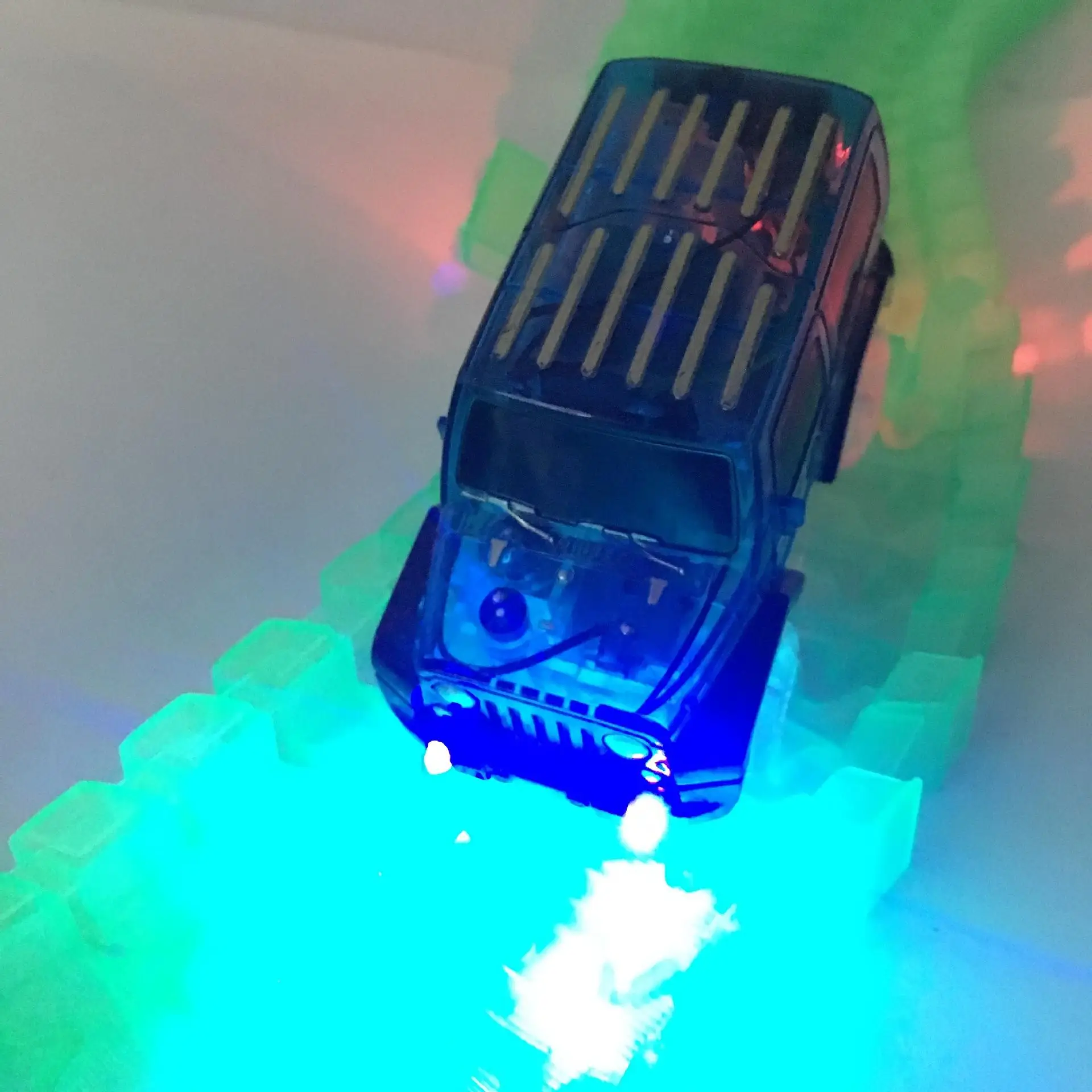 LeadingStar1Pcs детский светодиодный Электрический автомобиль игрушка для светящиеся рельсы Светящиеся в темноте гоночный автомобиль(не включает треки) zk25