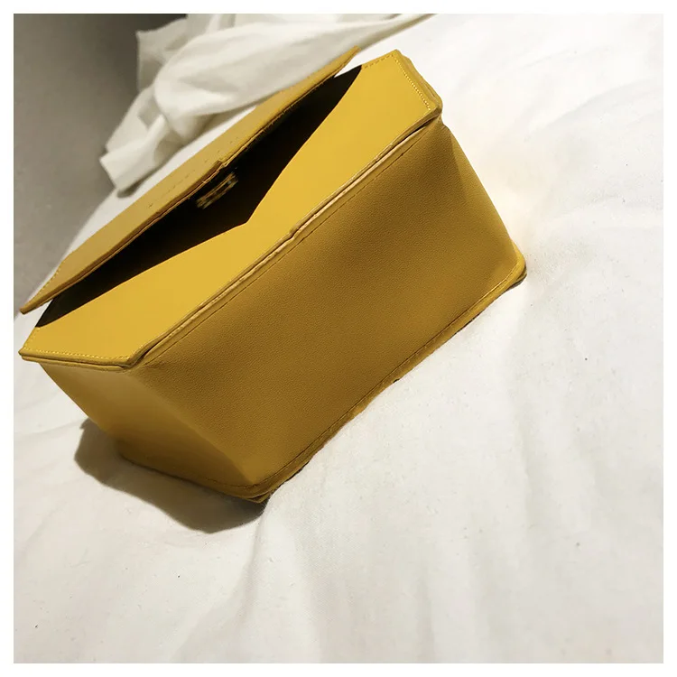 9320089929_1839110146