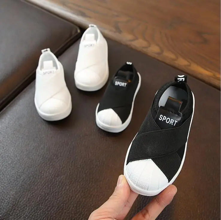 الأطفال أحذية رياضية الربيع الخريف جديد الأزياء تنفس الاطفال الفتيان أحذية ناعمة الفتيات مكافحة زلق رياضية الطفل دارى