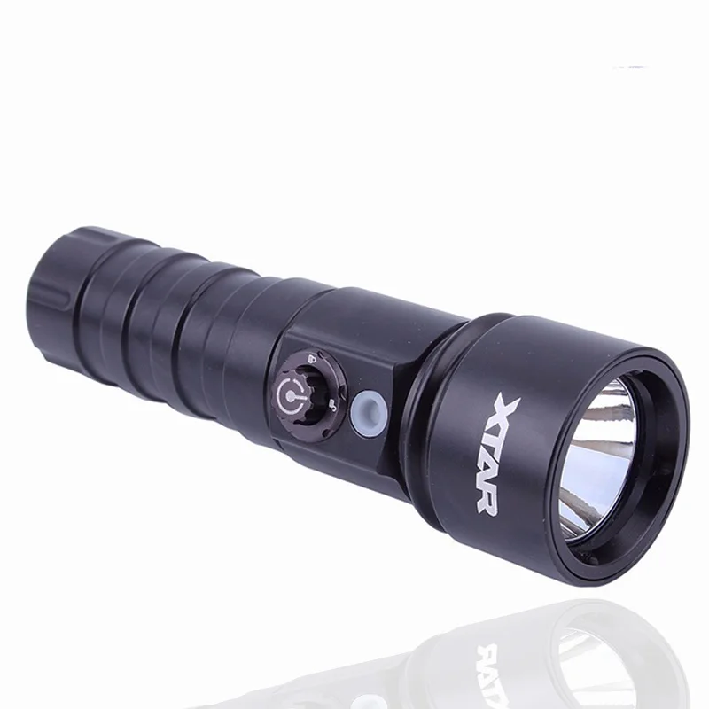 

XTAR D26 Outdoor Handheld Flashlight LED Diving Flashlight 4 Mode Underwater 1100 Lumen Dive Light Torch Light Lamp Professional