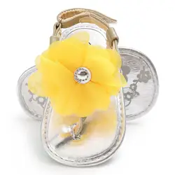 Прекрасный для маленьких девочек Летняя обувь с мягкой подошвой infnat для маленьких девочек сладкий большой цветок Prewalkers принцесса Обувь
