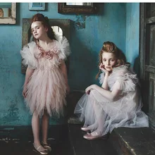 Розничная ; коллекция 5395 года; костюм принцессы с цветочным принтом и перьями; платья-пачки для маленьких девочек; Летние Детские платья для свадебной вечеринки; одежда для маленьких девочек