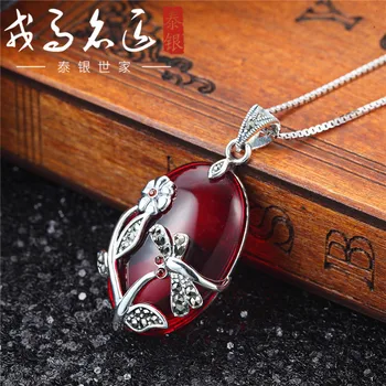

2017 new Natural semi-precious stones necklace Natural semi-precious stones Garnet Pendant Women flowers dragonfly jewelry