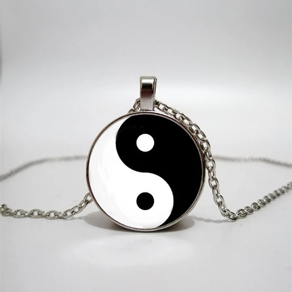 Vintage Yin Yang Pendant Necklace 