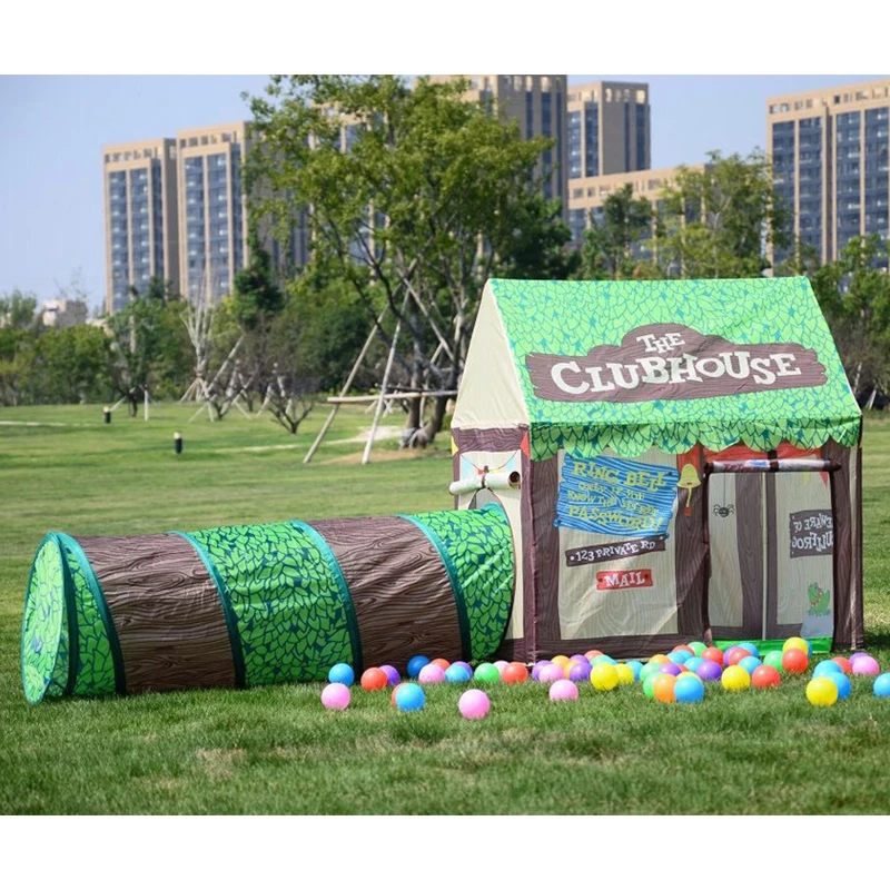 Ball pool with tunnel Outlet