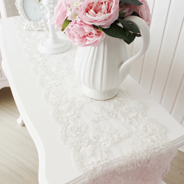 New Romantic Hallway Dreeser Decor Lace Table Runner 1pcs Modern Style Table Runner With Pendant Exquisite White Table Runners