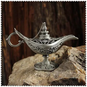 

Retro Tin crafts lamp features Russian tin trumpet Aladdin lamp lamp