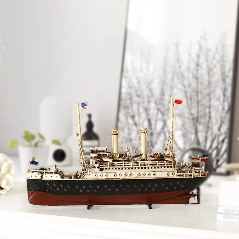 

Creative Vintage Cruise Ship Model Desk Dessert Handmade Crafts Ornaments Manual European Sailing Wooden Boat Craft Accessories