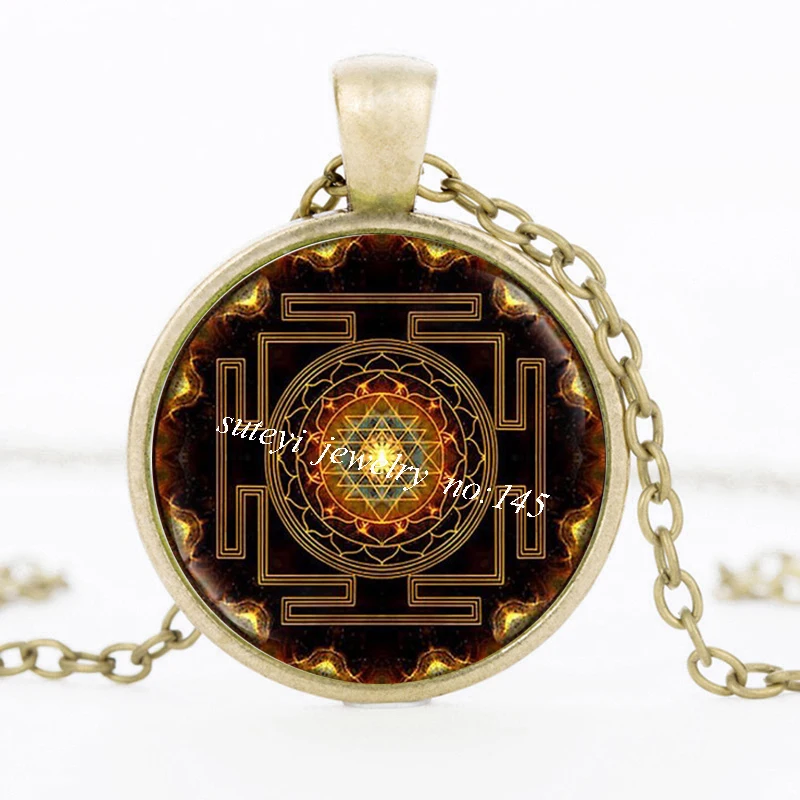 Suteyi, модные буддийская Шри-Янтра кулон ожерелье Сакральная Геометрия Кристалл кабошон кулон Sri Yantra высокое качество ювелирных изделий