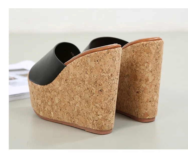 HTB1jidNkUOWBKNjSZKzq6xfWFXaJ