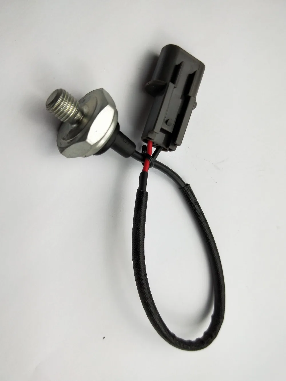 SMD Датчик детонации E001T15582 MD184950 E1T15582ZKKD E1T15582 OEM для Mitsubishi