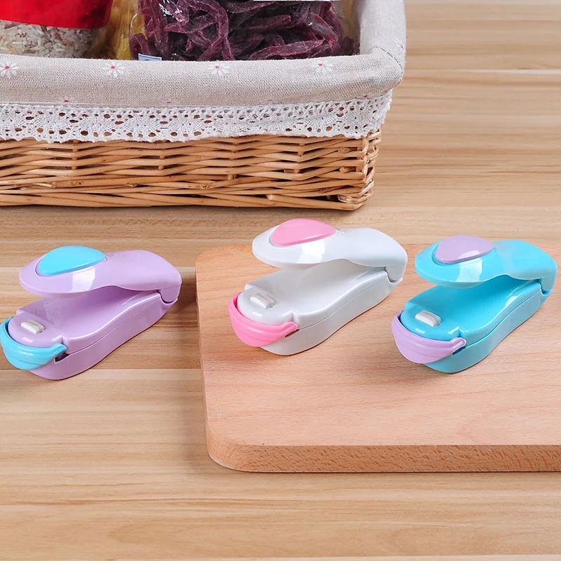 

Portable Sealer Mini Snack Plastic Bag Sealer Small Hand Pressed Thermal Sealer