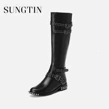 Sungtin/высококачественные классические сапоги для верховой езды; женские пикантные высокие сапоги-гладиаторы с заклепками и пряжкой; женские сапоги до колена из натуральной кожи