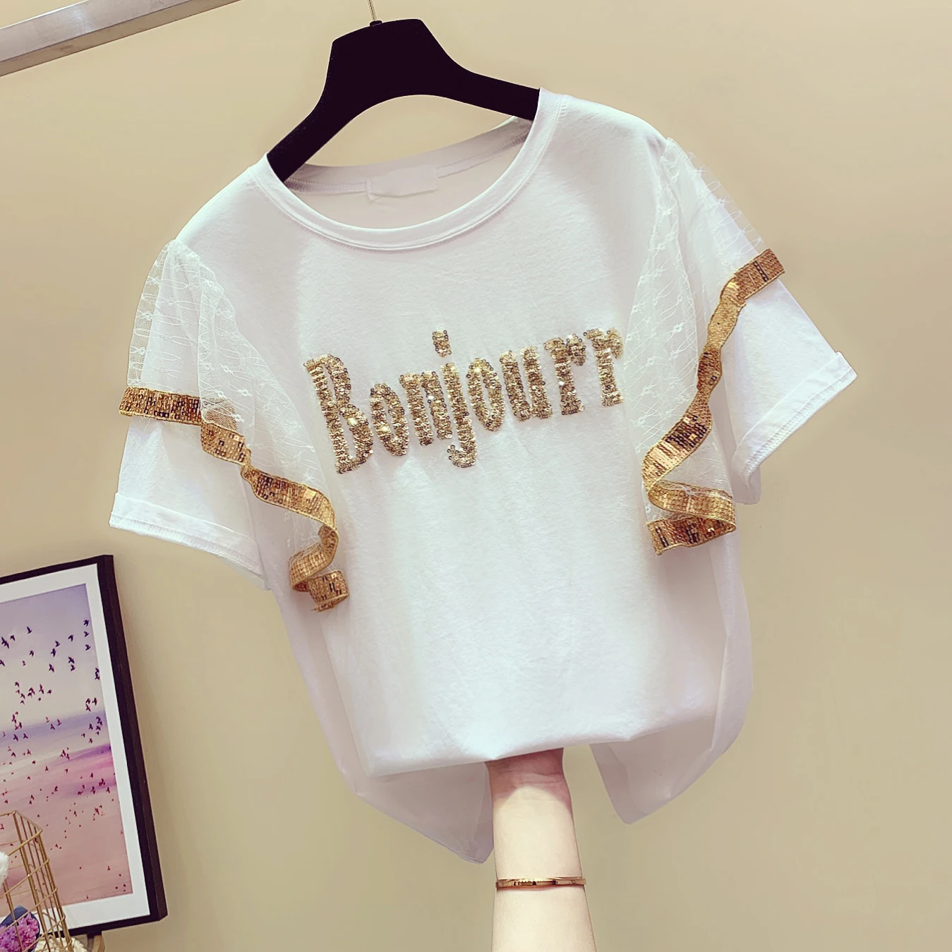 Female Summer T Shirts 2019 New Korean Sequin Letter T-shirts Tee Womans Loose Splice Lace Short-sleeved T-shirt Students Tees Female Summer T Shirts 2019 New Korean Sequin Letter T-shirts Tee Womans Loose Splice Lace Short-sleeved T-shirt Students Tees