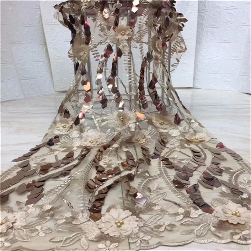 

2019 Golden African lace fabric,embroidered flower net lace,high quality Nigerian lace fabric with sequins for wedding dress