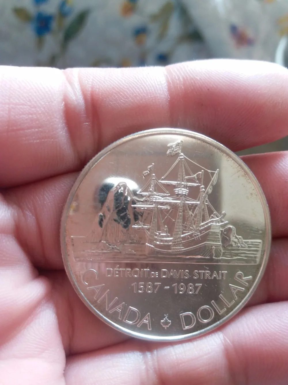 36mm 23.4g 1987 Canada One Dollar Silver Coin John Davis 1587 1987in Badges from Home & Garden