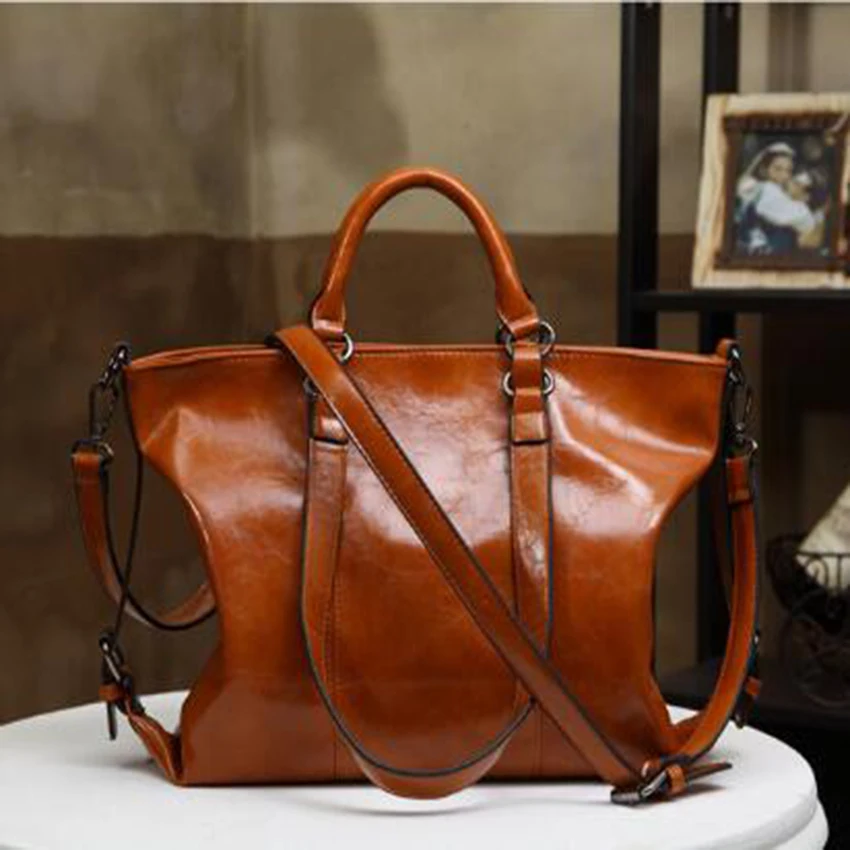 

Women Handbags 2019 New Fashion Vintage Oil Cow Leather Female Bag Large Capacity Day Cltches Bags Girls Solid MotorcycleBag