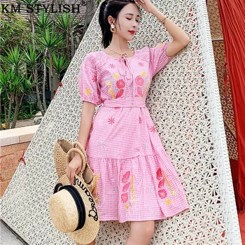 

2018 Summer New Gentle Fairy Lady Waistband Puff Short Sleeve Plaid Embroidery Flower Stars Fresh Loose Pink A-line Dress
