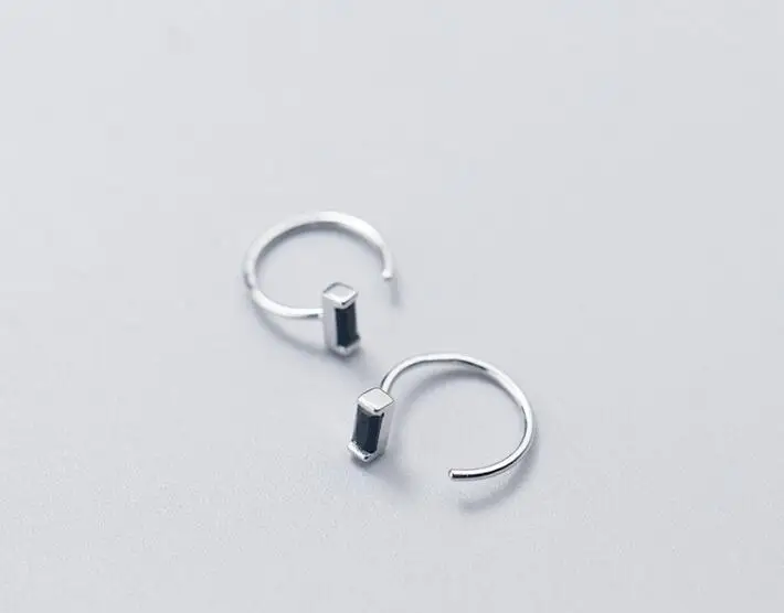 

VERY VERY SMALL Authentic Real 100% 925 Sterling Silver fine Jewelry White/Black Zirconia Hook Ear Earrings GTLE2371