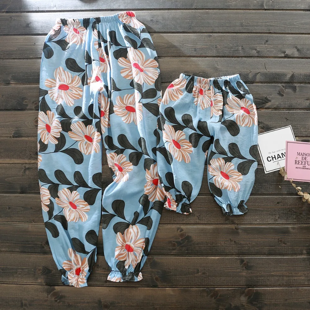 

Summer Mother Daughter Pants Casual Lantern Trousers Mommy and Me Clothes Family Matching Outfits Look Mom Girls Boys Clothes