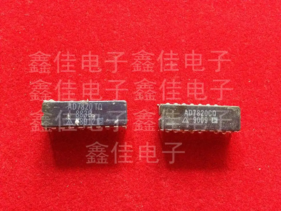 

AD7820TQ AD7820CQ