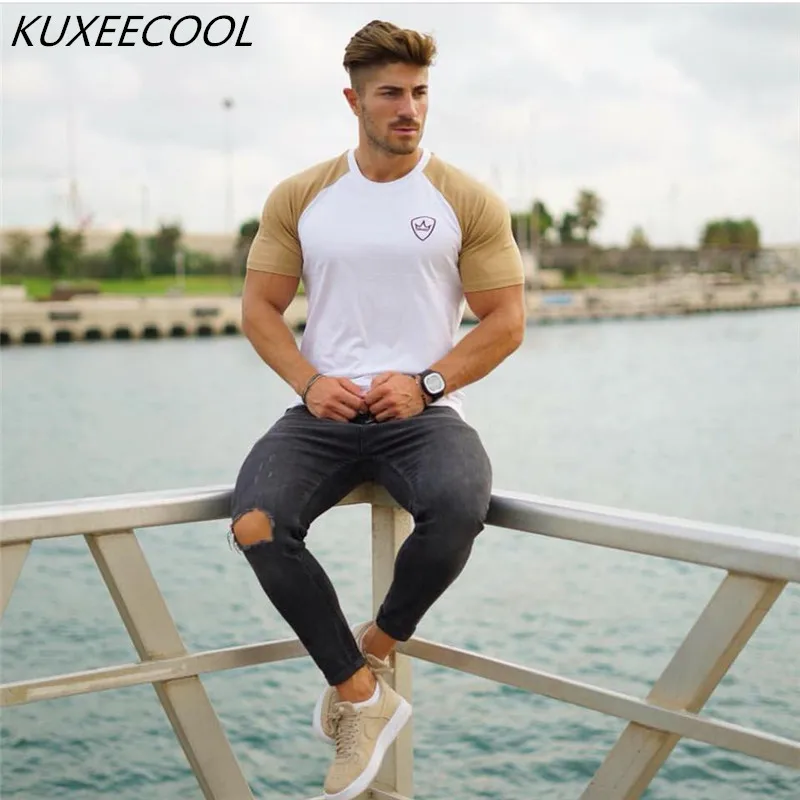 

2018 New Gyms Tight elastic T shirt Men Compression Bodybuilding and Fitness Men Singlets Short Sleeve T-Shirts