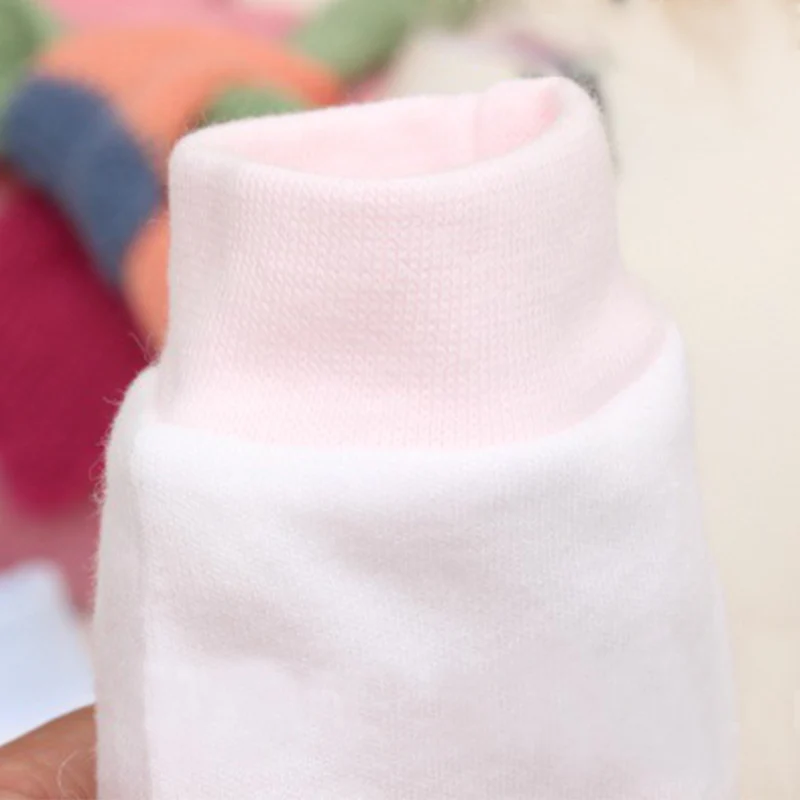 Детские варежки из хлопка для новорожденных 0-6 месяцев с мультяшным лицом, дышащие и теплые детские перчатки, 3 цвета
