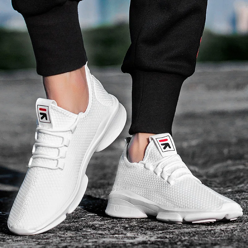

Weweya Low-Cut Sport Shoes White Men Flyweather Running Shoes Lace Up Tie Light Weight Sneakers 2019 New Classic Trainers Cheap