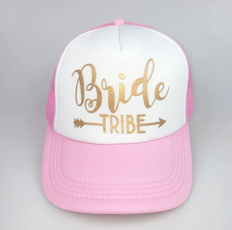 Закрытая акционерная Компания C& Fung надпись «Bride Tribe» шляпы водителя грузовика высокое качество бакалавра вечерние головные уборы bridesmaid команда шляпка невесты Шапки с золотым принтом Летний стиль шляпы - Цвет: pink hat tribe
