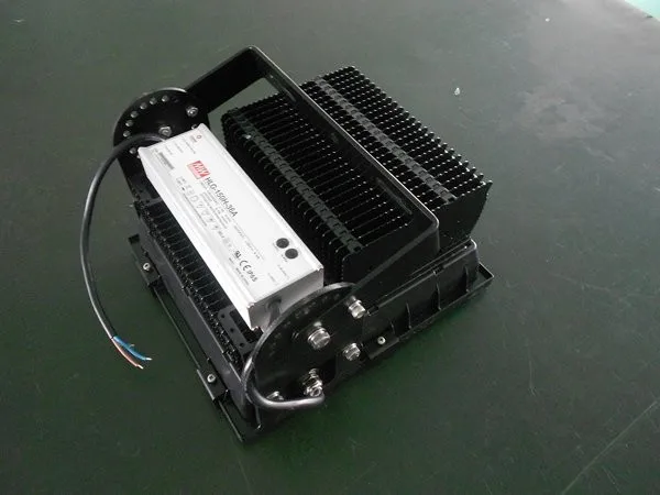m_LED  015
