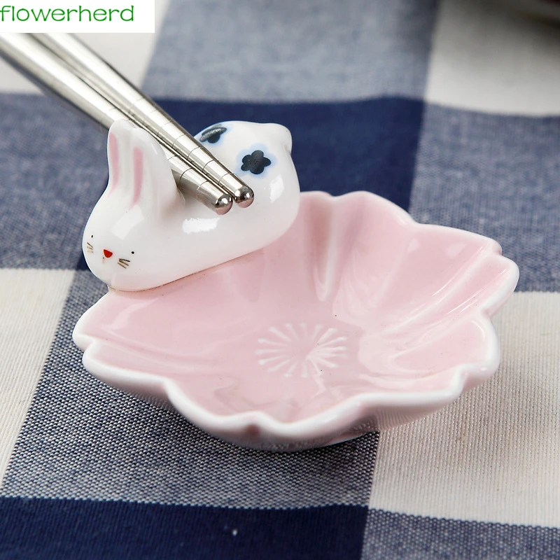 

2pcs Cute Ceramic Rabbit Flower shape Chopstick Stand Rest spoon holder Tableware Storage rack for Kitchen chopsticks holder