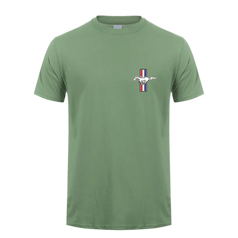 军绿色 Military green
