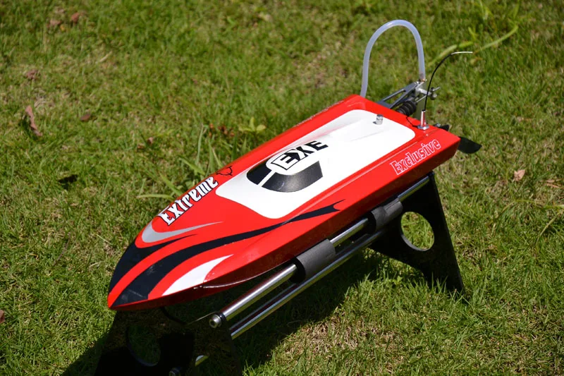 small rc boat