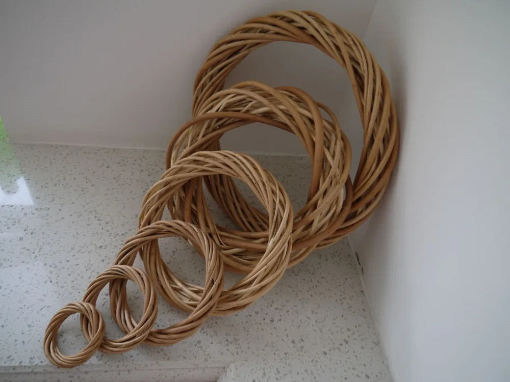 

Wicker garland various models from 10cm to 25cm