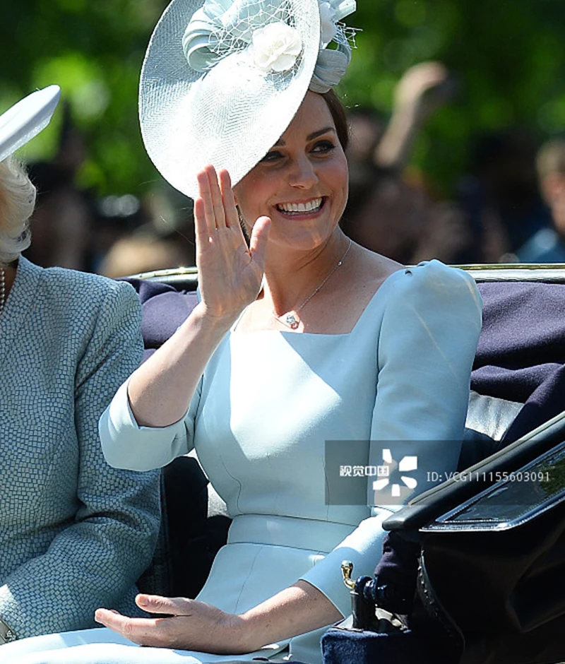 Платье принцессы Kate Middleton однотонное плиссированное платье с квадратным вырезом