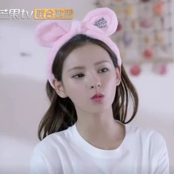 

2018 new Fashion letter butterfly end hair band Female cute flannel makeup temperament elastic hair band multi-color optional