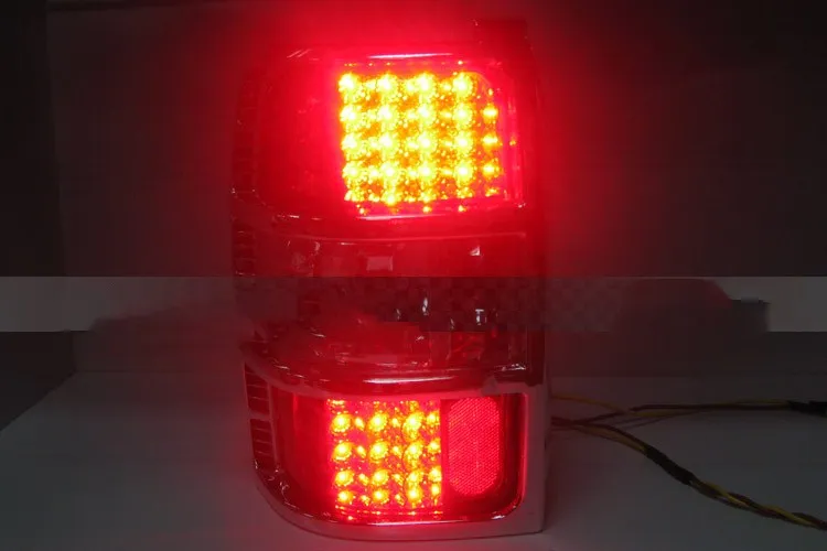 Osmrk задний светильник, задний фонарь внутренний для Mitsubishi pajero V31 V32 V43 V45