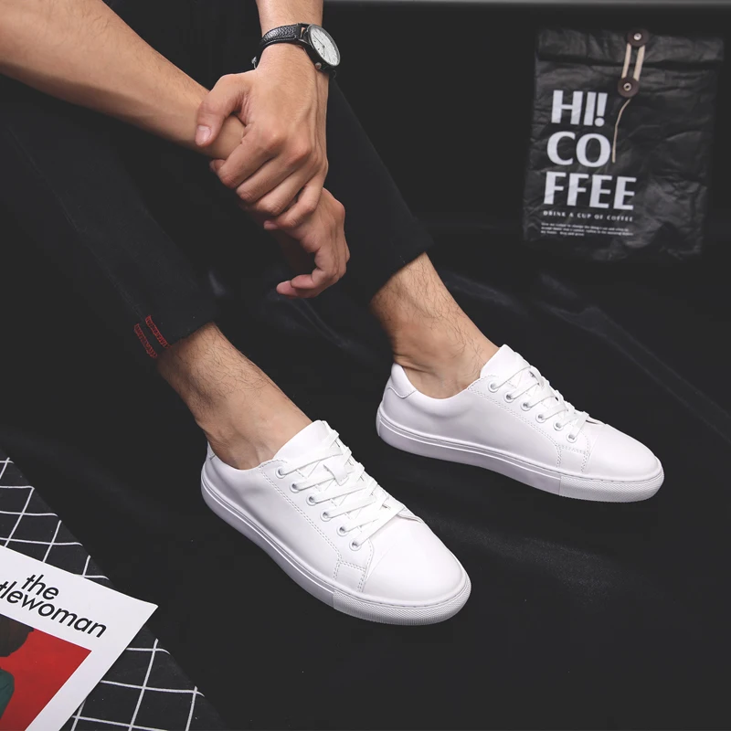 LAISUMK الرجال الأحذية عارضة أحذية رياضية بيضاء الذكور الفاخرة العلامة التجارية حقيقية الجلود شقة أحذية تزلج أخفاف zapatos هومبر رياضية الصبي