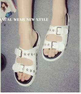 trendy slippers