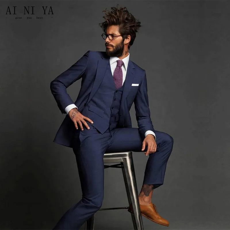 Mannen suits Man leisure suit driedelige/1 knop de bruidegom beste man bruiloft/jurk custom (jas en broek + vest) Mannen suits Man leisure suit driedelige/1 knop de bruidegom beste man bruiloft/jurk custom (jas en broek + vest)